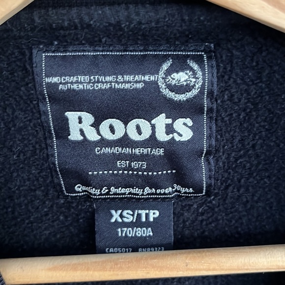 Classic Roots pullover - Picture 2 of 2